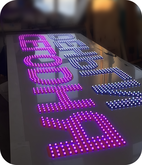 Варианты светодиодных коробов для рекламы